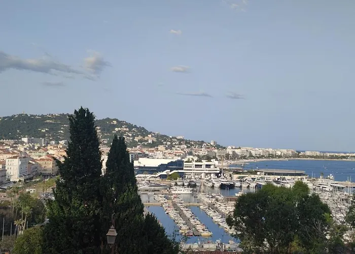 La Goelette - Palais Des Festivals