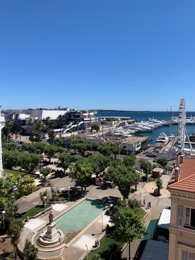 La Goelette - Palais Des Festivals * Cannes