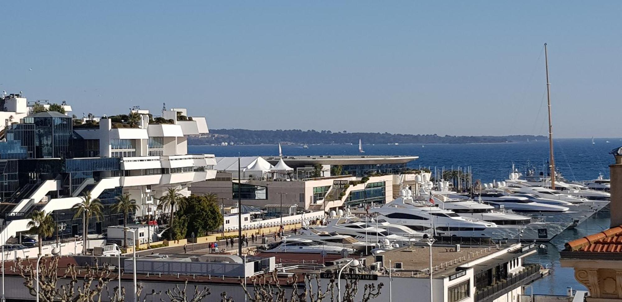 La Goelette - Palais Des Festivals