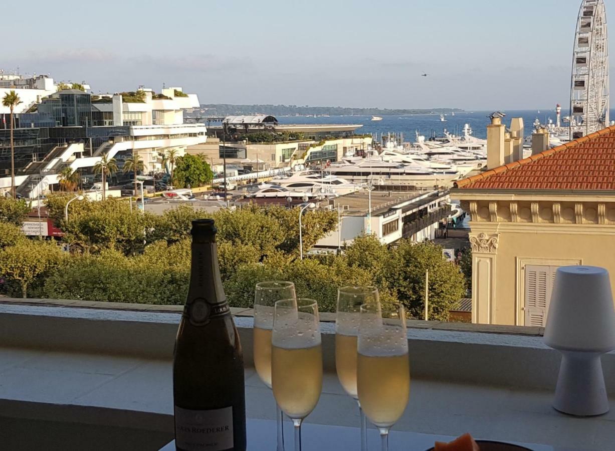 La Goelette - Palais Des Festivals * Cannes